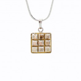 Stříbrný náhrdelník ve tvaru čtverce s mnoha kameny Swarovski®